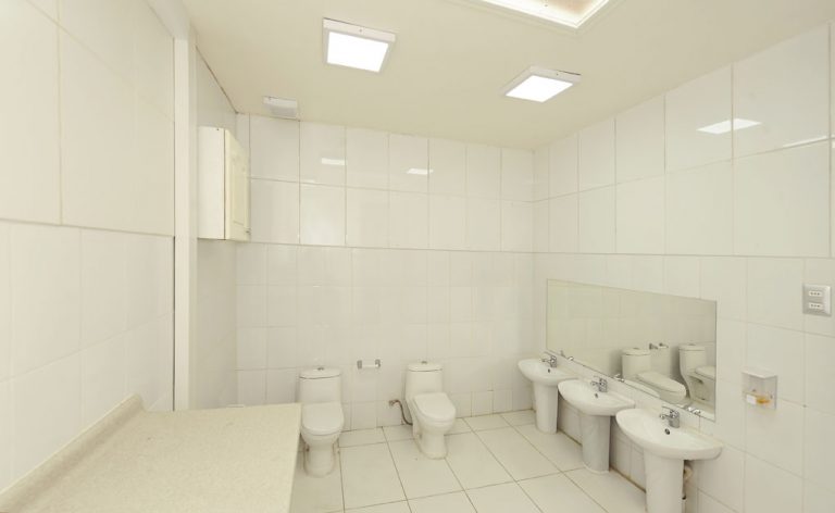 Baño Jardin Infantil