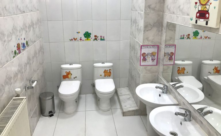 Baño Jardin Infantil